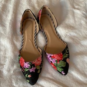 NWOT floral flats